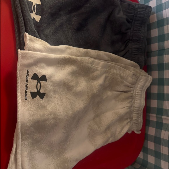 Under Armour Black and Grey/White Athletic Shorts - Picture 1 of 6